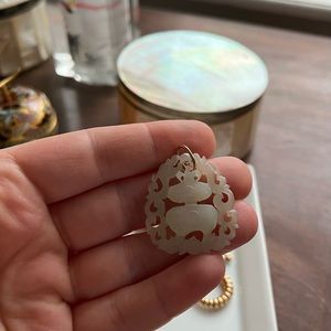 Vintage 14K Jade Carved Pendant